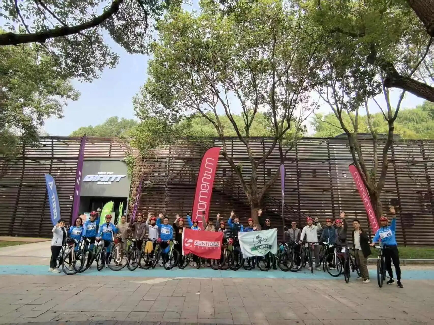 1762407744229931jpg f68e987c706dd8cdad681ca37ff99397jpg