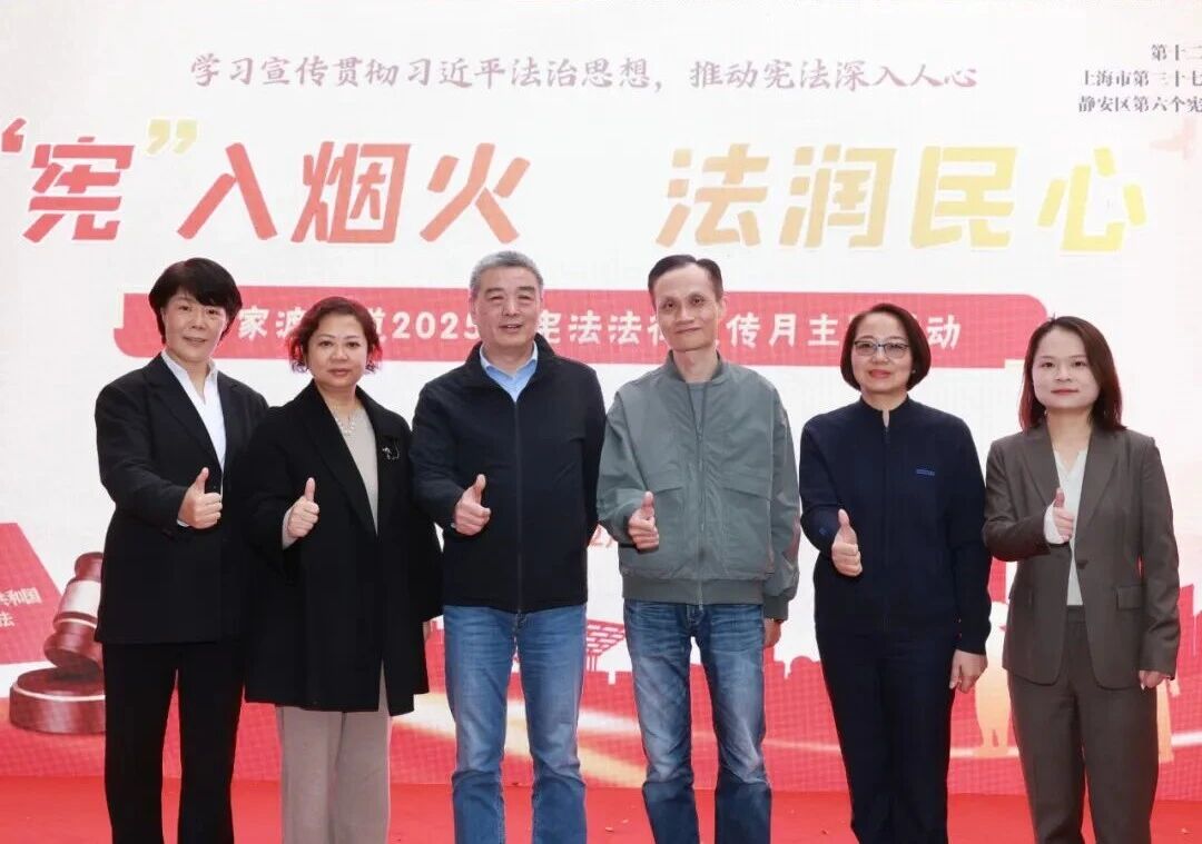 525c3619f859afe4b7679ea51f117082jpg