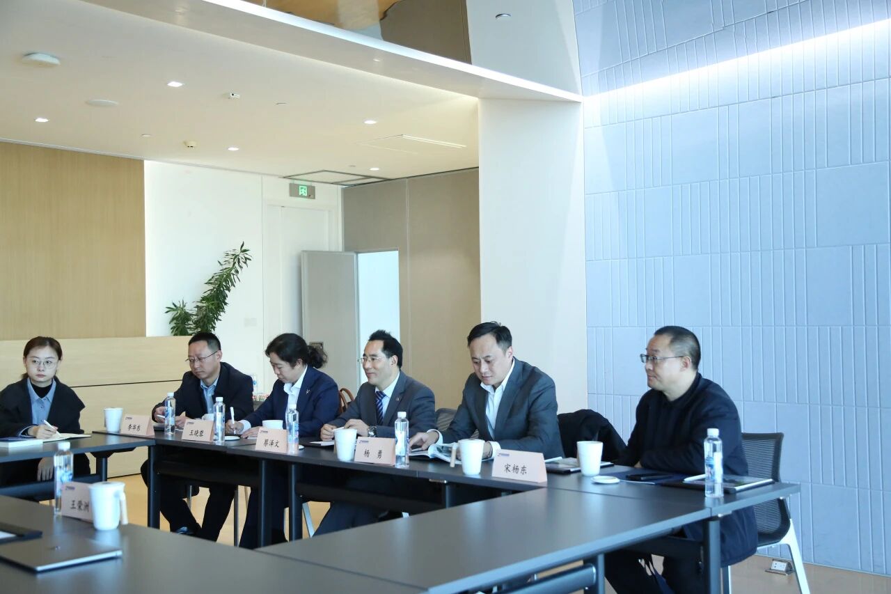 845391ba4e0684038bf9c3bf919ee285jpg