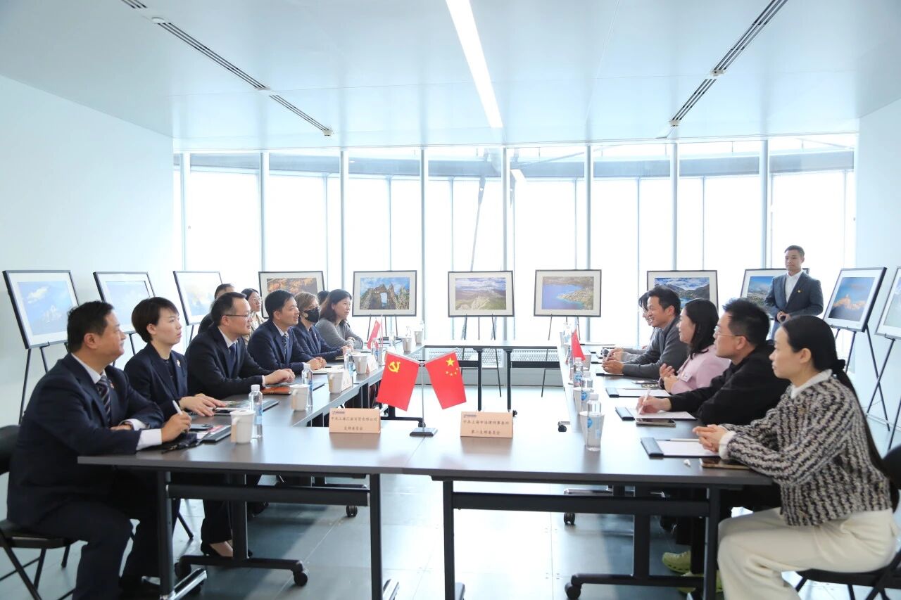 55f96ecfa7035428bf6e111f601b27a3jpg