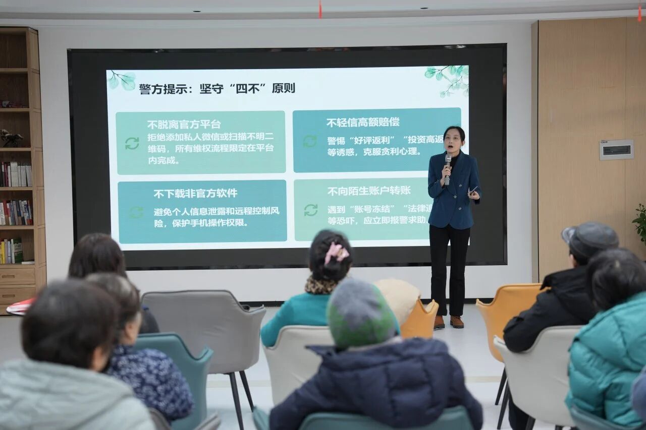 59c975a4fff0ff49fff09b863245b862jpg