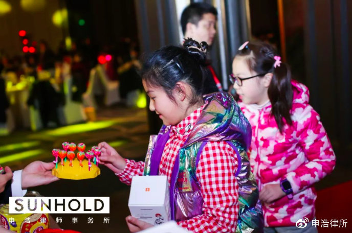 子供たちに用意したキャンディーはすべて受け取りましたか?